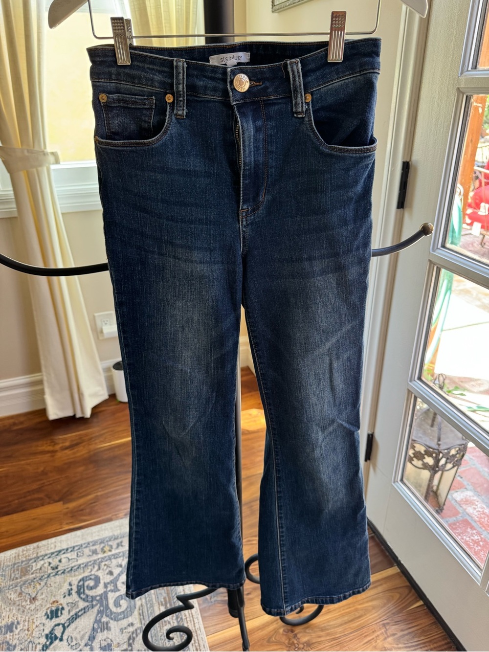 STS Blue Women’s Dark Wash Jeans - Classic Bootcut Jaclyn high rise Size 27